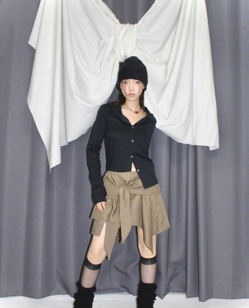 UNBALANCE TIED SKIRT (BROWN)