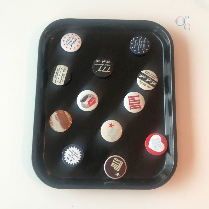 stop thinking / pin button set.2 brown