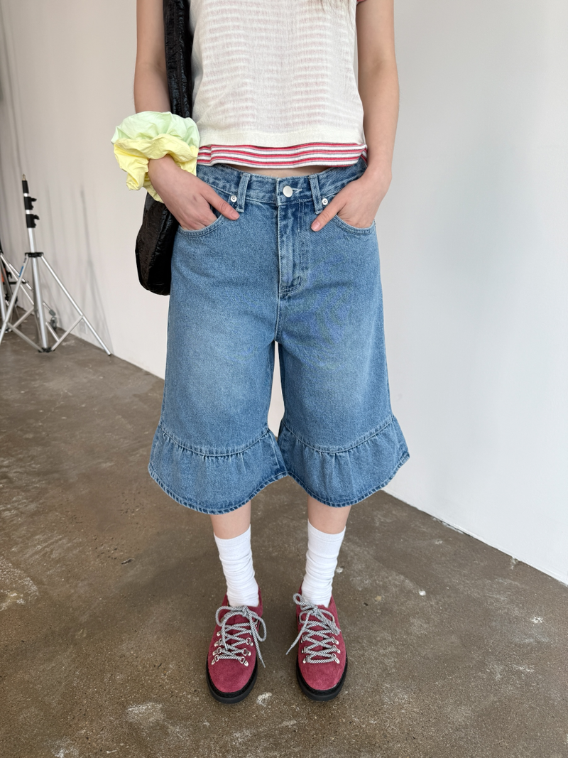 denim frill bermuda pants