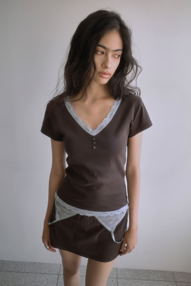 26SS★ [SET] LACE TRIM V-NECK T-SHIRT+SKIRT
