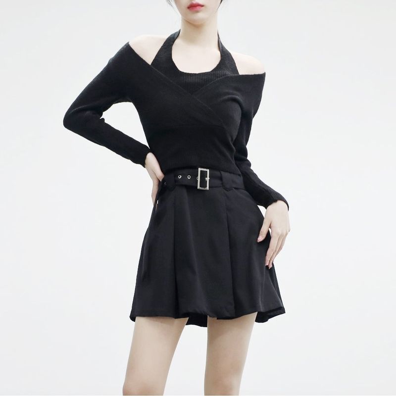 Hailyn Halter Off Knitwear