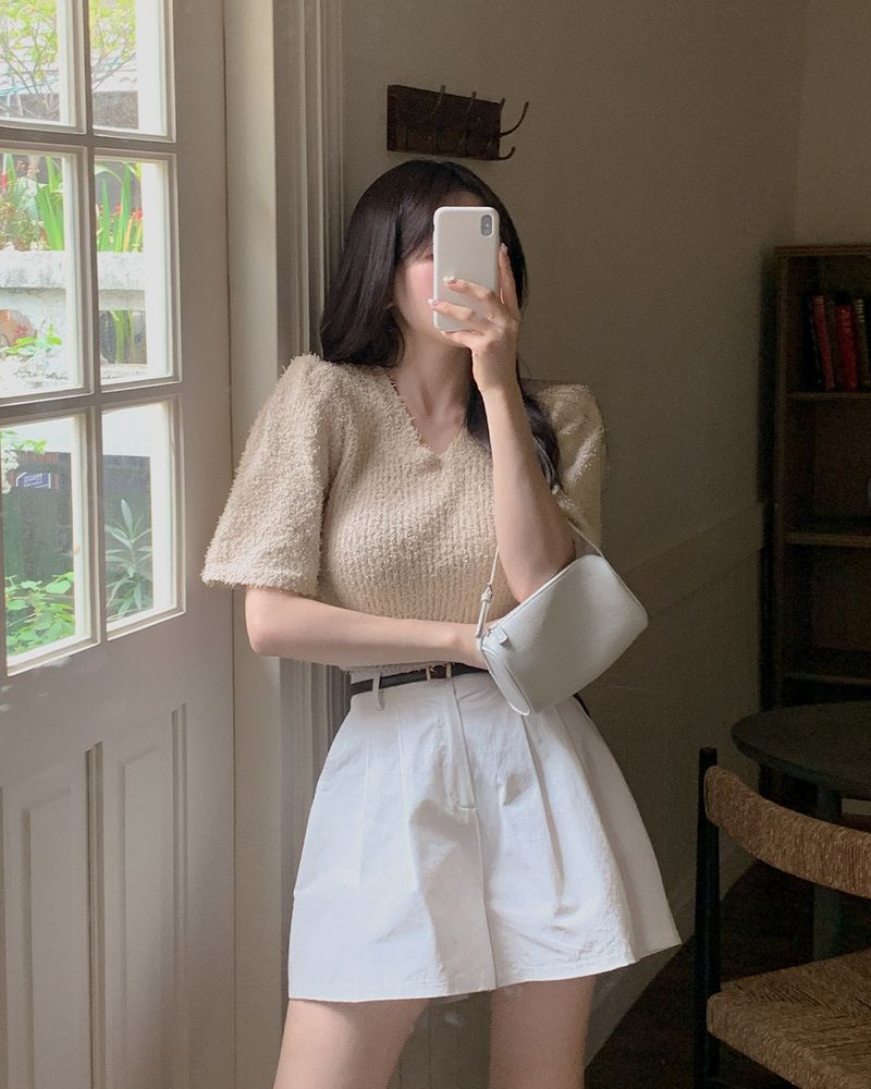 Minty V-neck short-sleeved knitwear