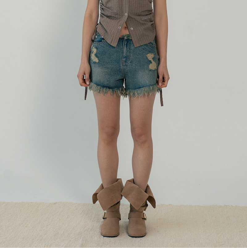 ZIZEMUSEUM（ジゼミュージアム）の「FRINGE DENIM SHORTS (BLUE)（Pants）」