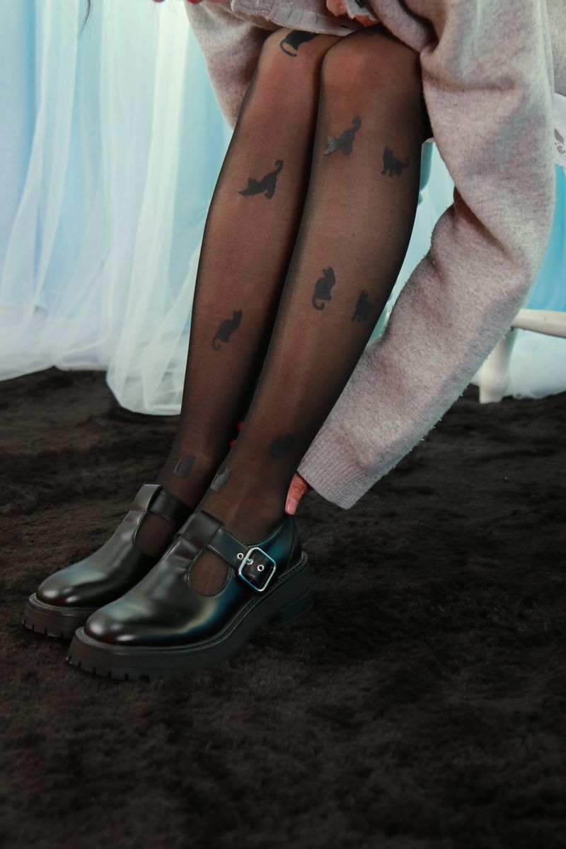 meow black tights