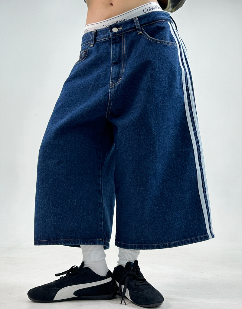 THREE-STRIPE POINT DENIM BERMUDA💙🖤 - 2 COLORS