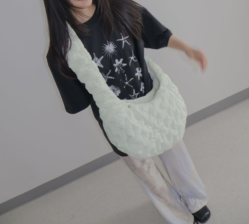 Pai oui（パイウィ）の「ポドン バッグ M ペールミント（バッグ）」