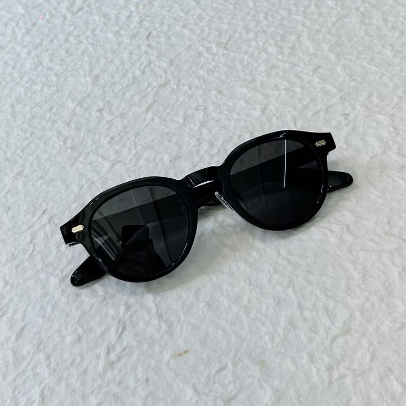 Refined Round Sunglasses