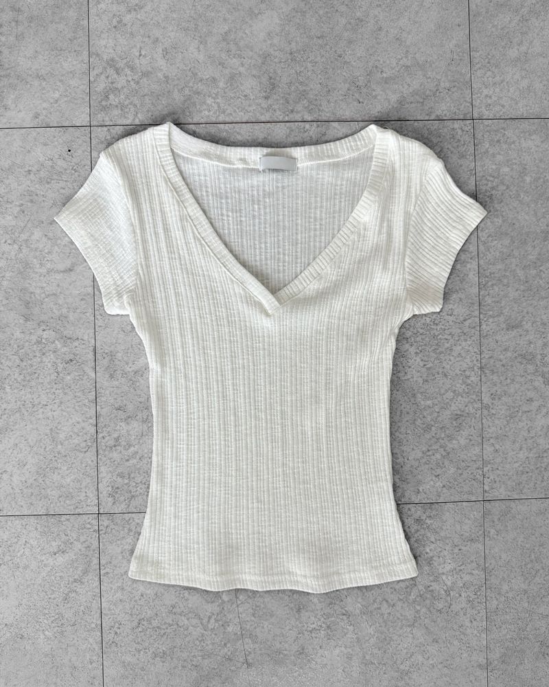 SOFT RIB V-NECK TEE