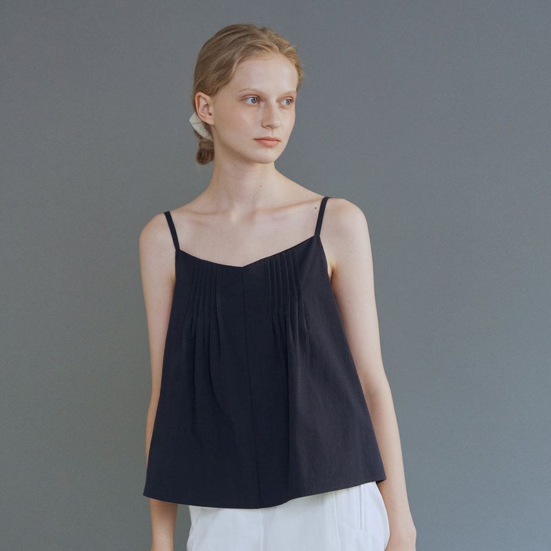 Cotton pintuck sleeveless