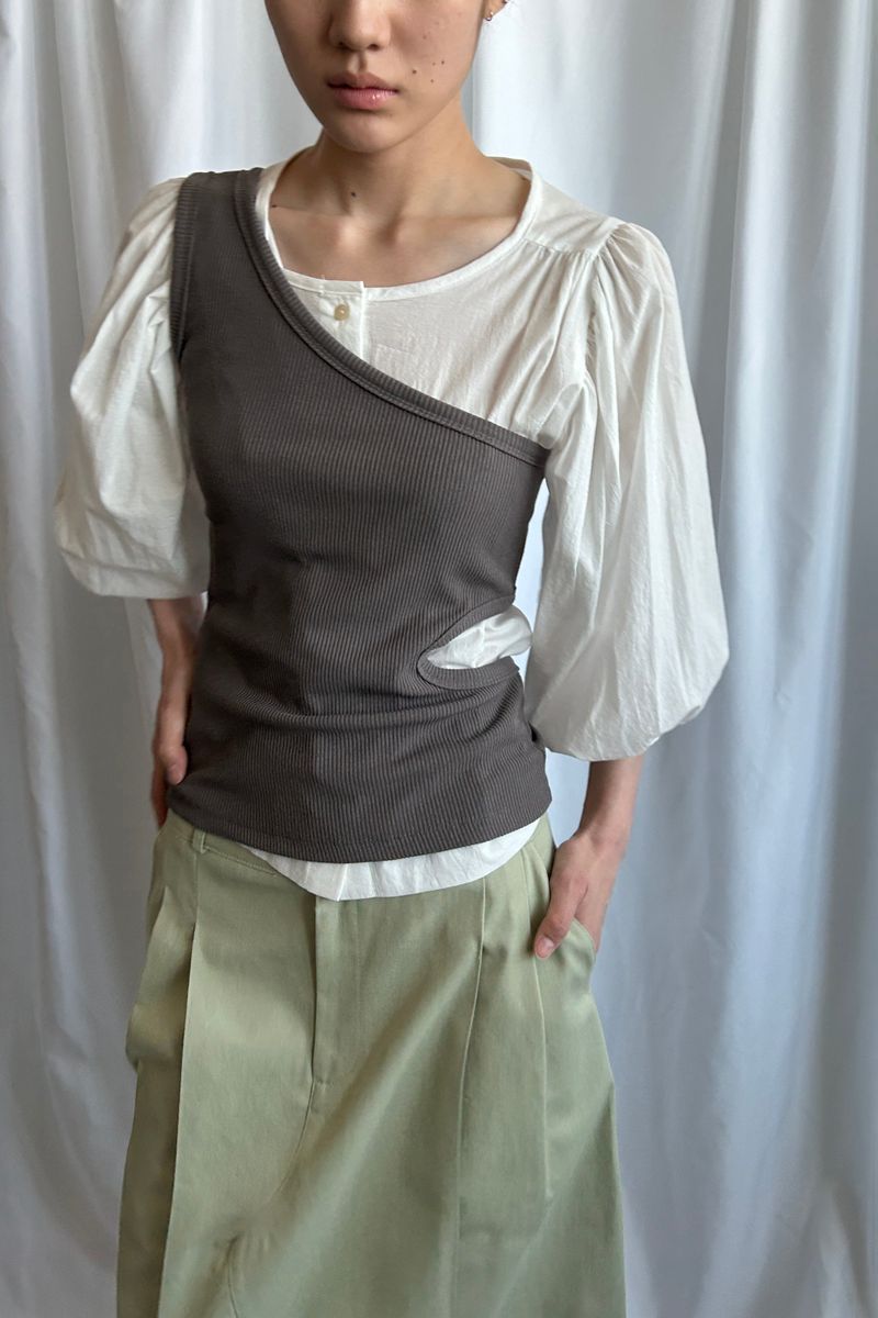 CUT-OUT ONE SHOULDER TOP [Brown]