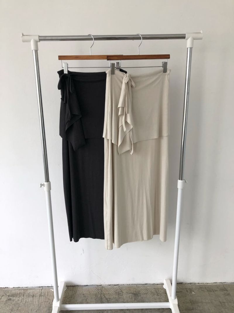 Wrap ruffle long skirt