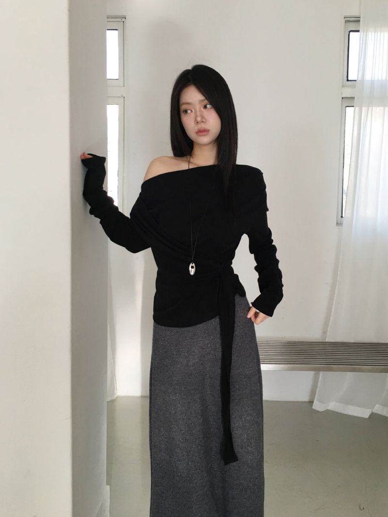Cross strap drape T