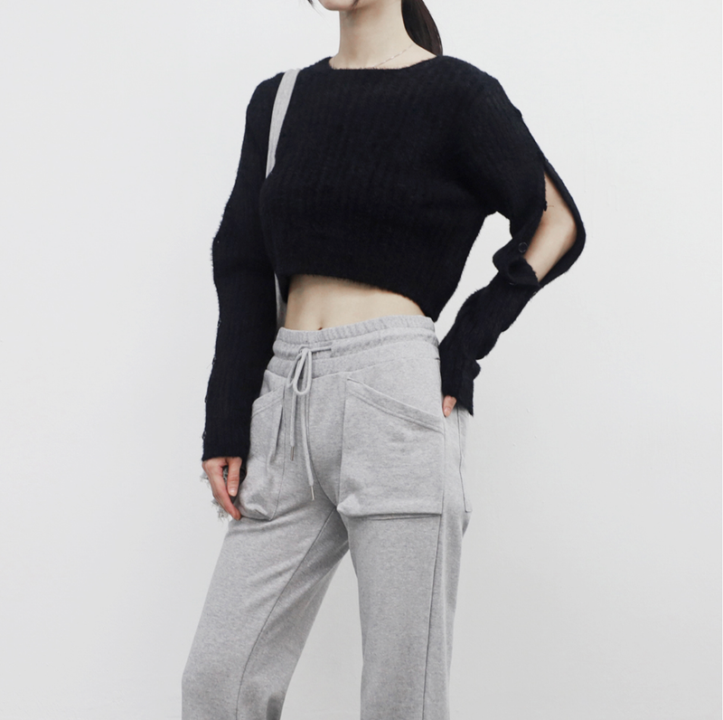 Retona side button knitwear