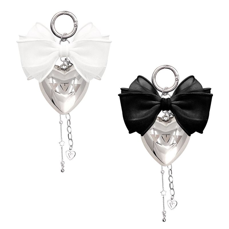 VVV（ブイブイブイ）の「Logo Heart Ribbon Keyring（Toys/Key Holders）」