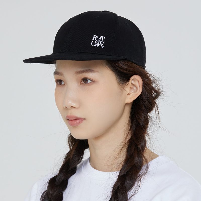 ROMANTIC CROWN（ロマンティッククラウン）の「RECENT LOGO STRAP BALL CAP_BLACK（Hats）」