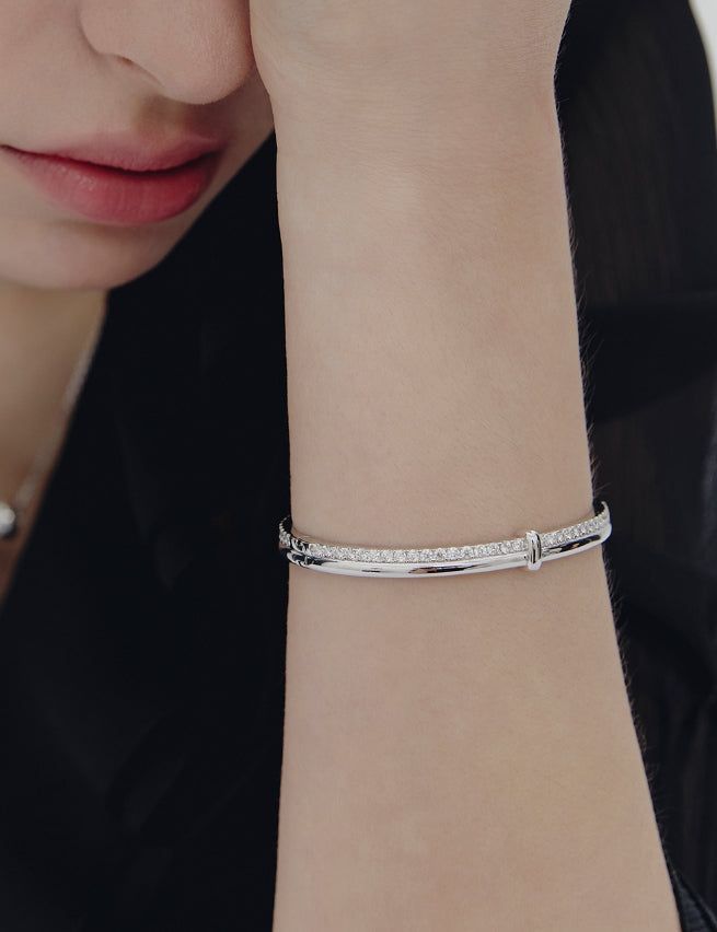 hyeres lor(イエール・ロール)の「26SS★ H-リンク AB(W) デュオラインペイブバングル(アクセサリー)」