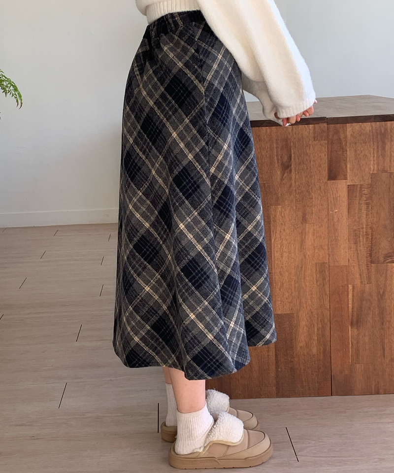 Betty Check Skirt