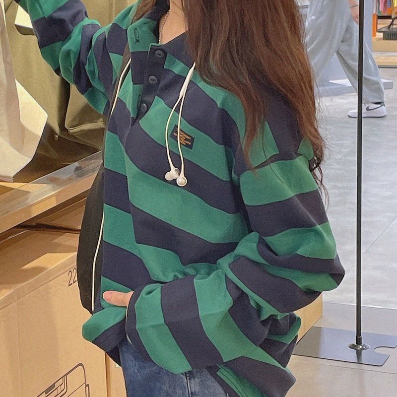 natural mind(ナチュラル マインド)の「ヒールラグビーカラーTシャツ(トップス)」