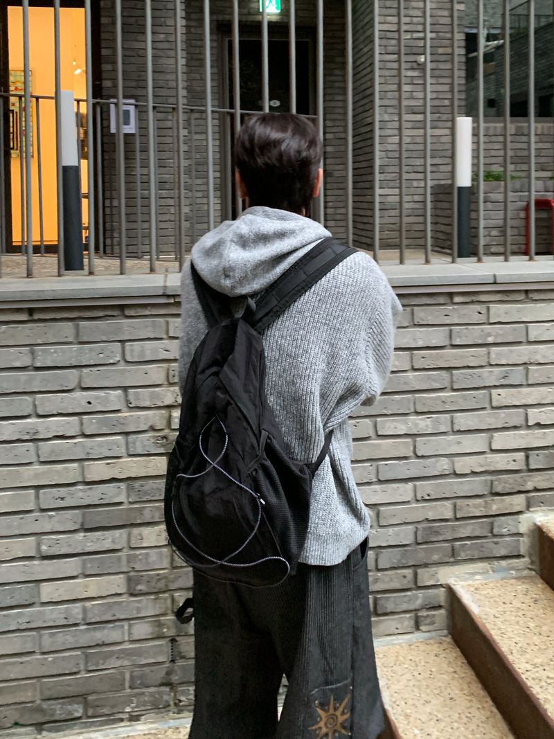 カッテイルケーブルフードニットジップアップ