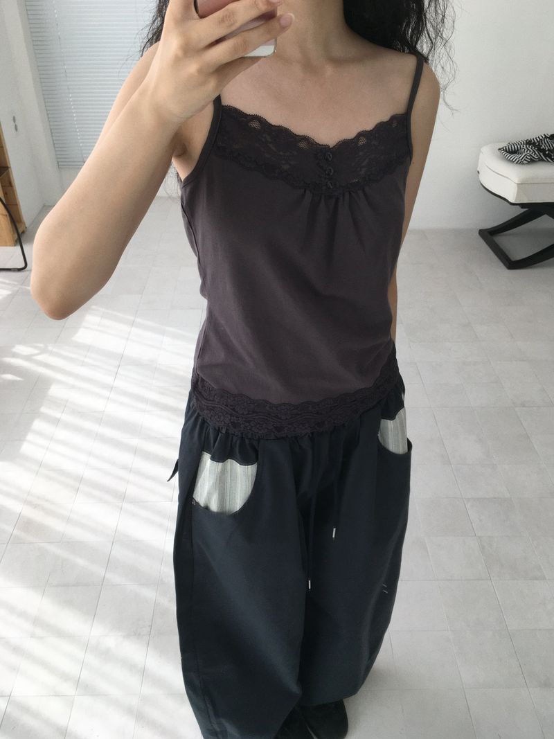 Color lace tank top