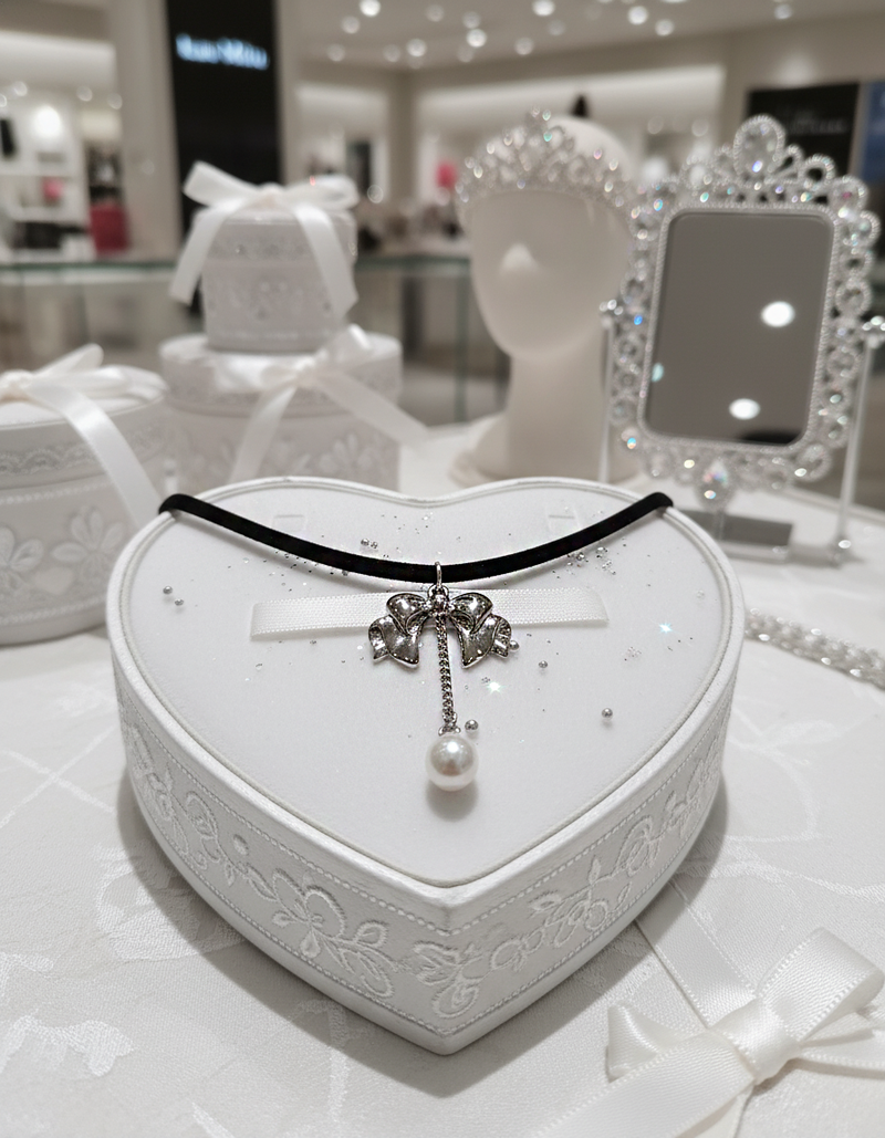 [IVE Wonyoung Necklace] Romantic bow and pearl drop choker - Silver Color