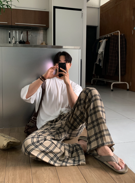 Kuiper Turkic Check Pattern Wide Fit Pants