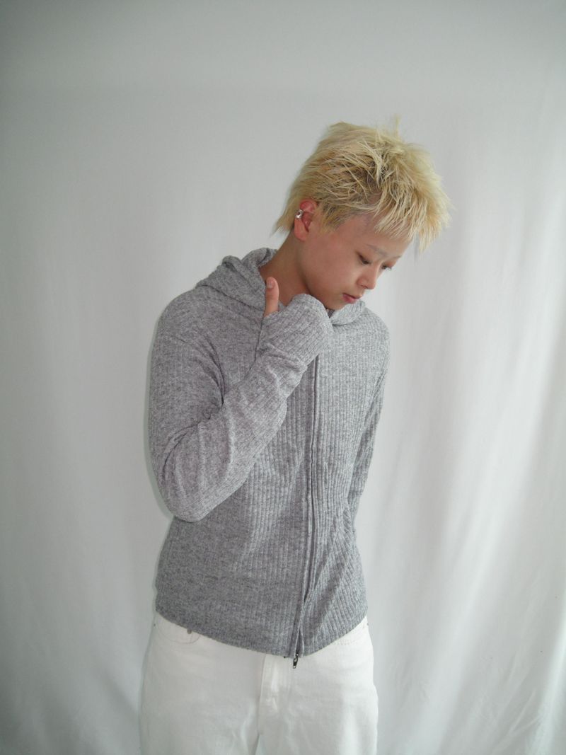 Slim Fit Finger Hole Ribbed Cropped Hood Zip-Up (2c)
