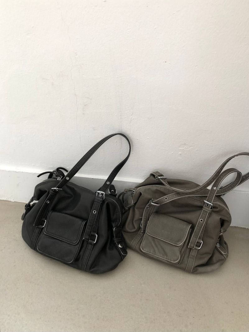 Kitten（キッテン）の「ログヴィンテージポケットウォッシングショルダーバッグ (2 colors)（バッグ）」