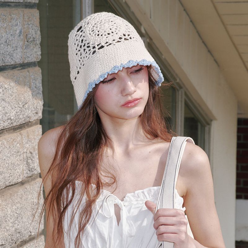 SunFlower Shell Crochet Hat (Ivory)