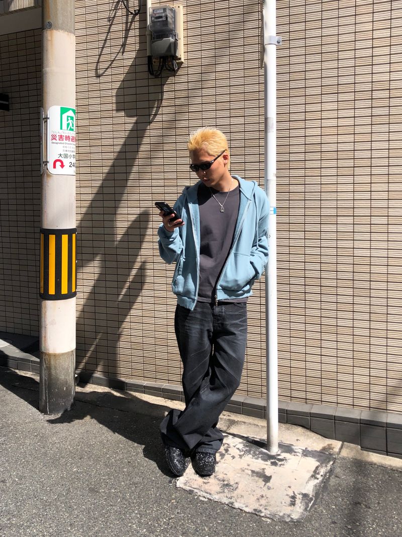 DAMAGE HOOD ZIP-UP