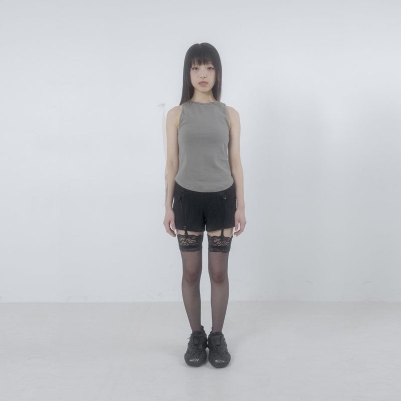 Essential sleeveless 004