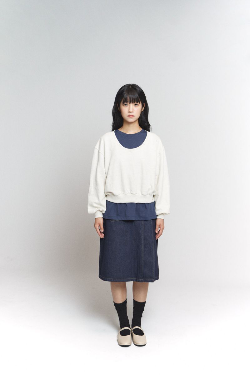 U-neck crop sweatshirt / Oatmeal