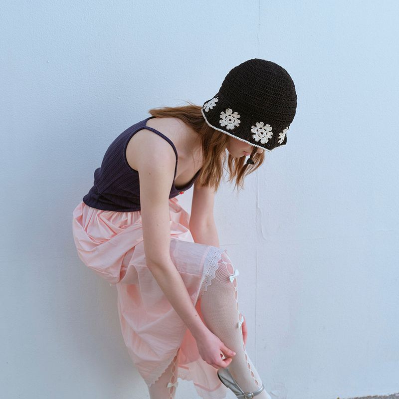 HANDMADE FLOWERS BUCKET HAT