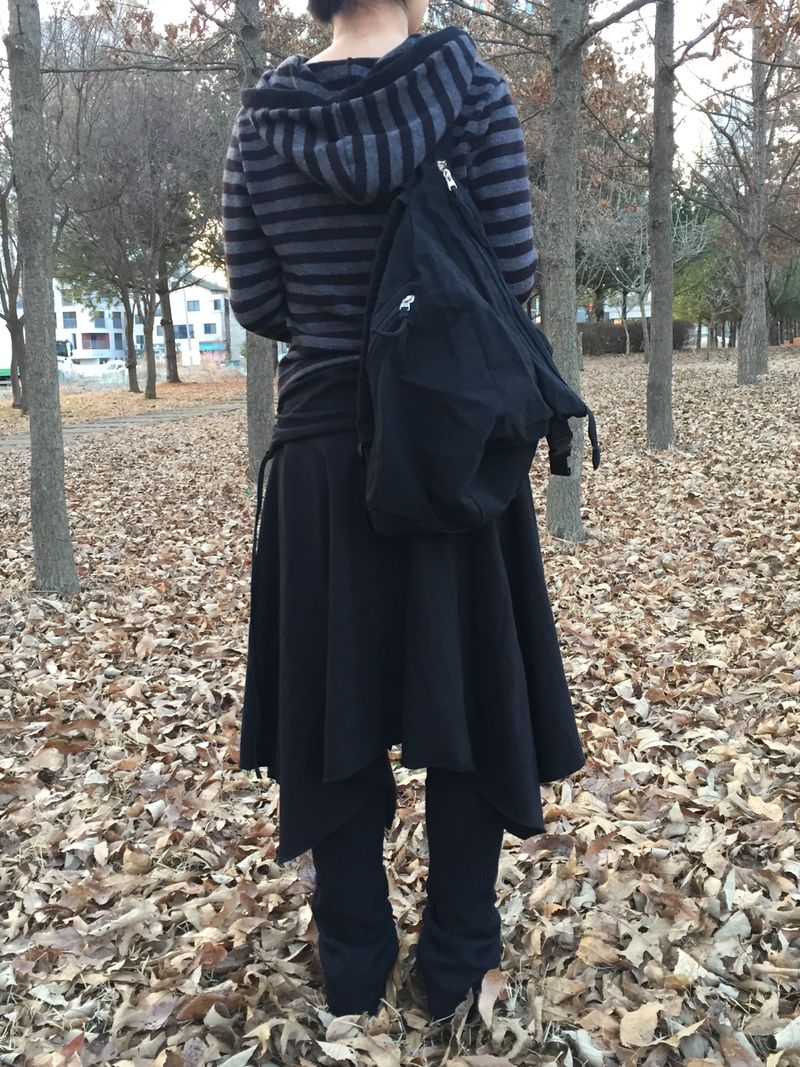 Triangle buckle backpack (2color)