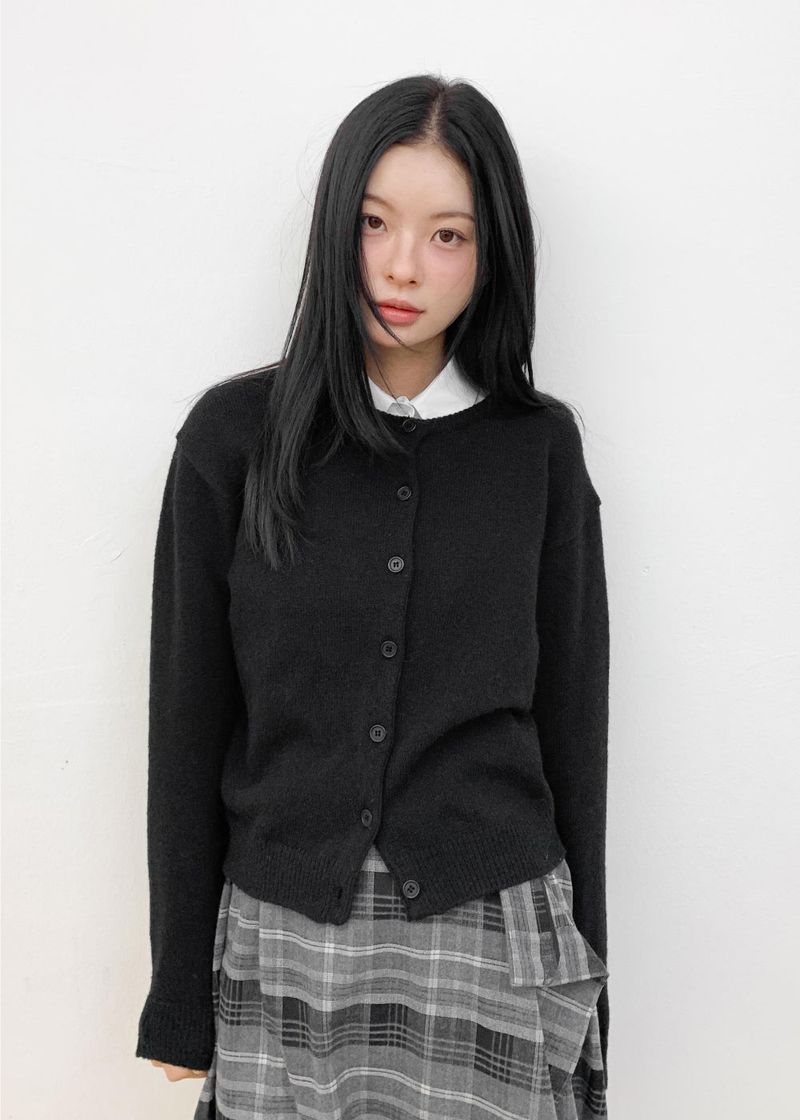  CLASSIC WOOL CARDIGAN