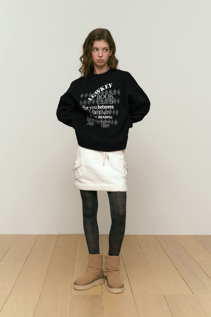 LOWKEY BOOK CLUB ARGYLE PATTERN SWEATSHIRT [BLACK]