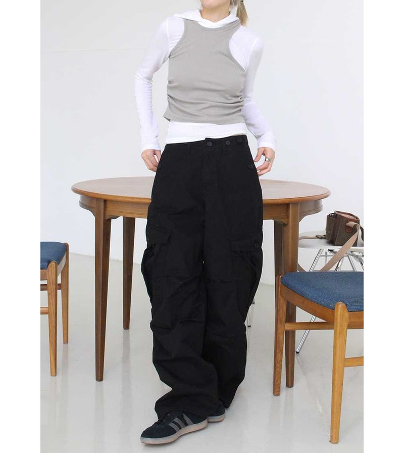 CUT OUT SHIRRING SLEEVELESS