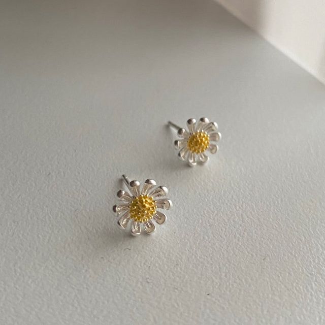 deii Silver 925 Daisy Pastel Flower Point Simple Earrings