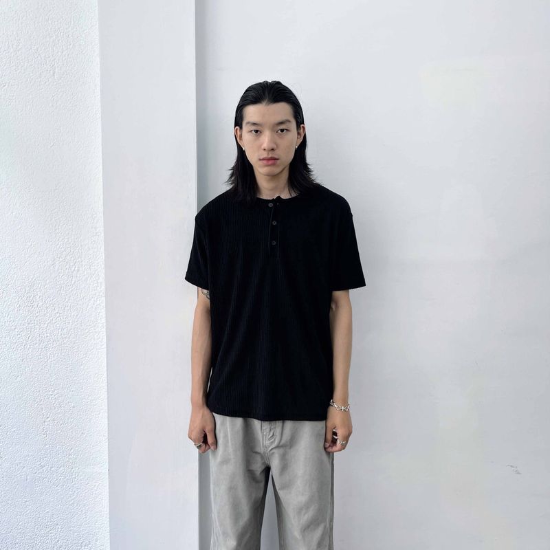 FADE MEET（フェードミート）の「Black Field Textured Henley Top（Tops）」