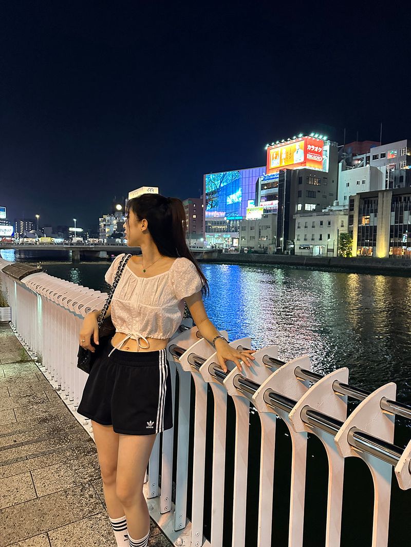 [MADE] CAROT FLOWER PUNCHING CROP BLOUSE