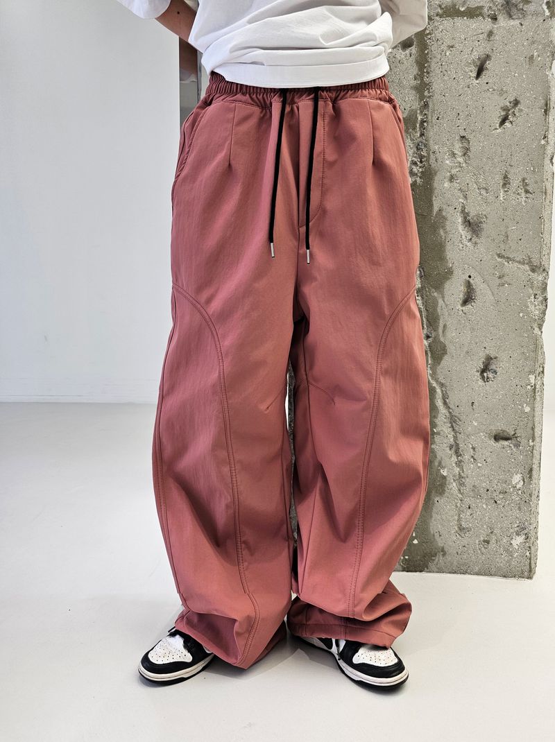 VENTIQUE(ベンティーク)の「VENTIQUE incision warm-up nylon fleece PT 4color(Pants)」