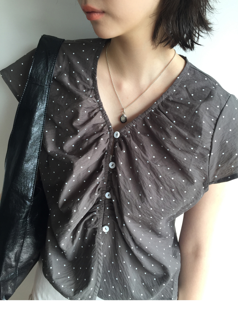 Wing Dot Shirring Blouse (2color)