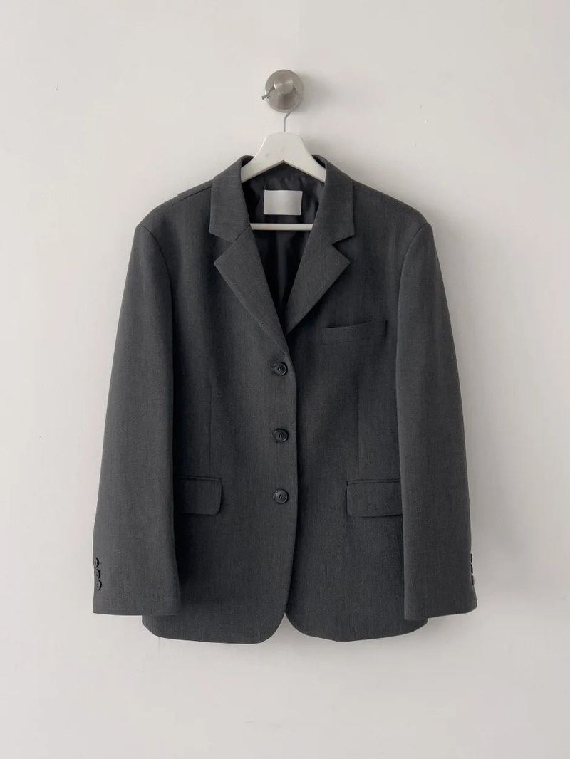 Back Slit 3-Button Loose Fit Jacket