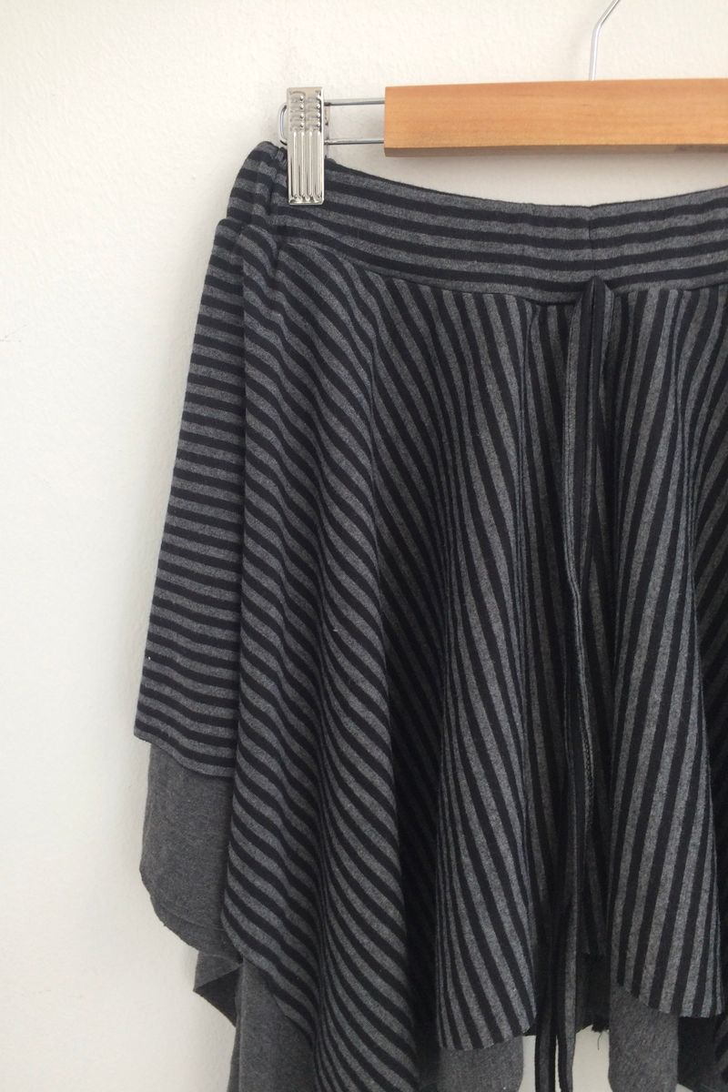 stripe ribbonline wave skirt