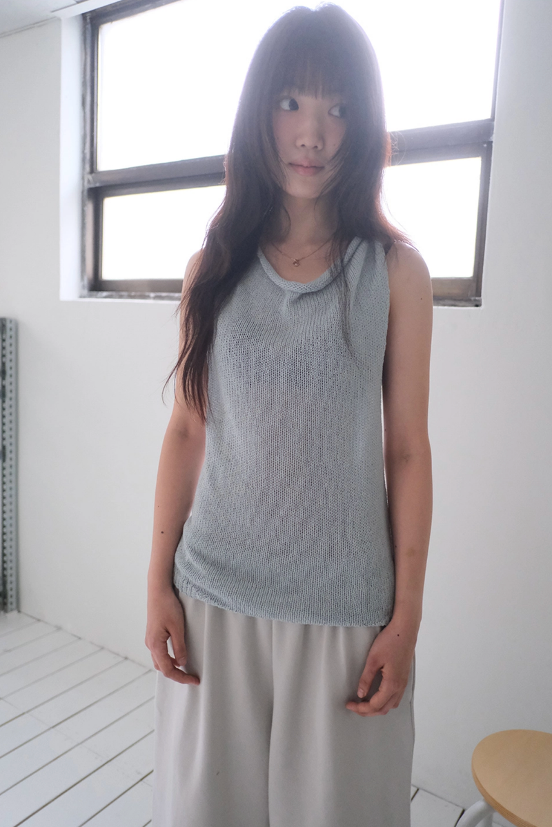 drop halter knit (3c)