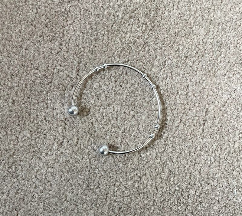 [MADE] Pierce Ball Bangle