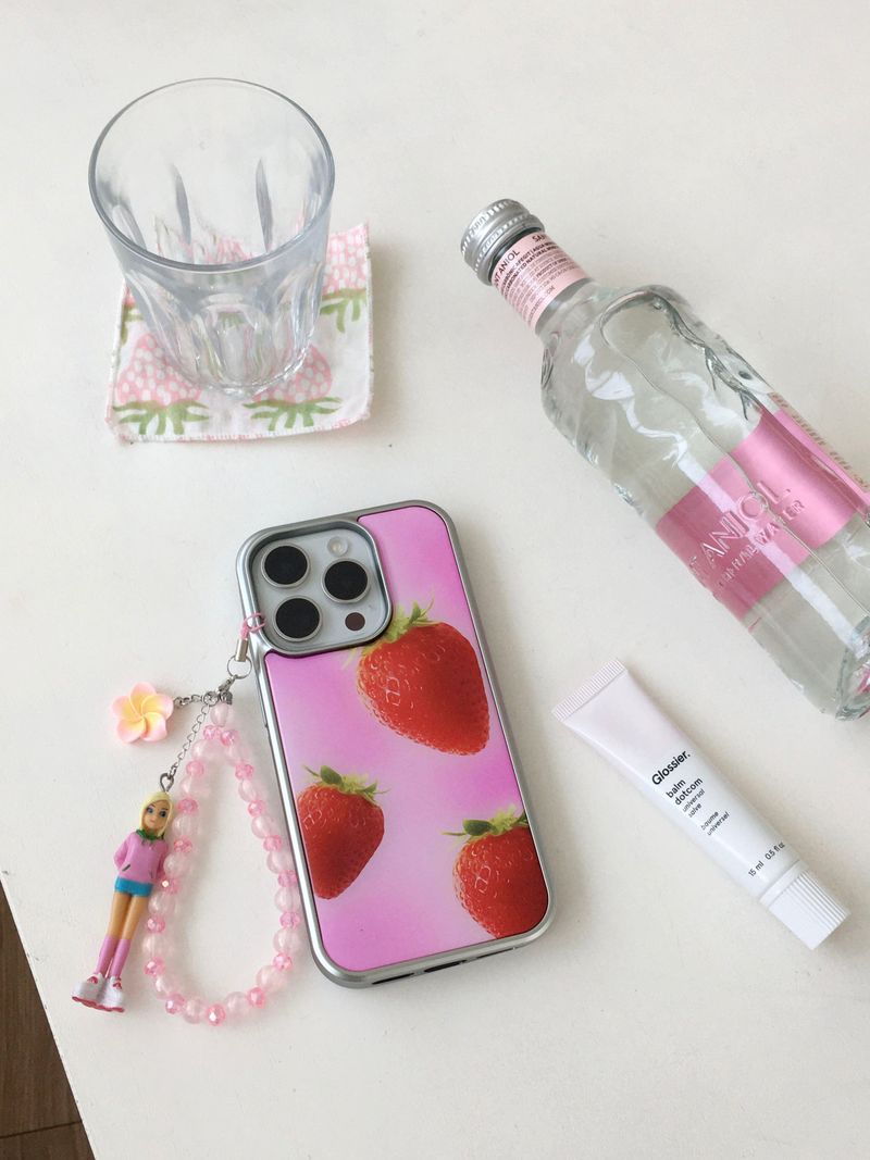 【マグセーフケース】 Strawberry Topping Case