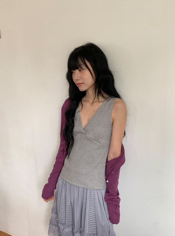 BAON（バオン）の「Ichi Deep V-Neck Lace Ribbed Wrap Sleeveless（Tops）」