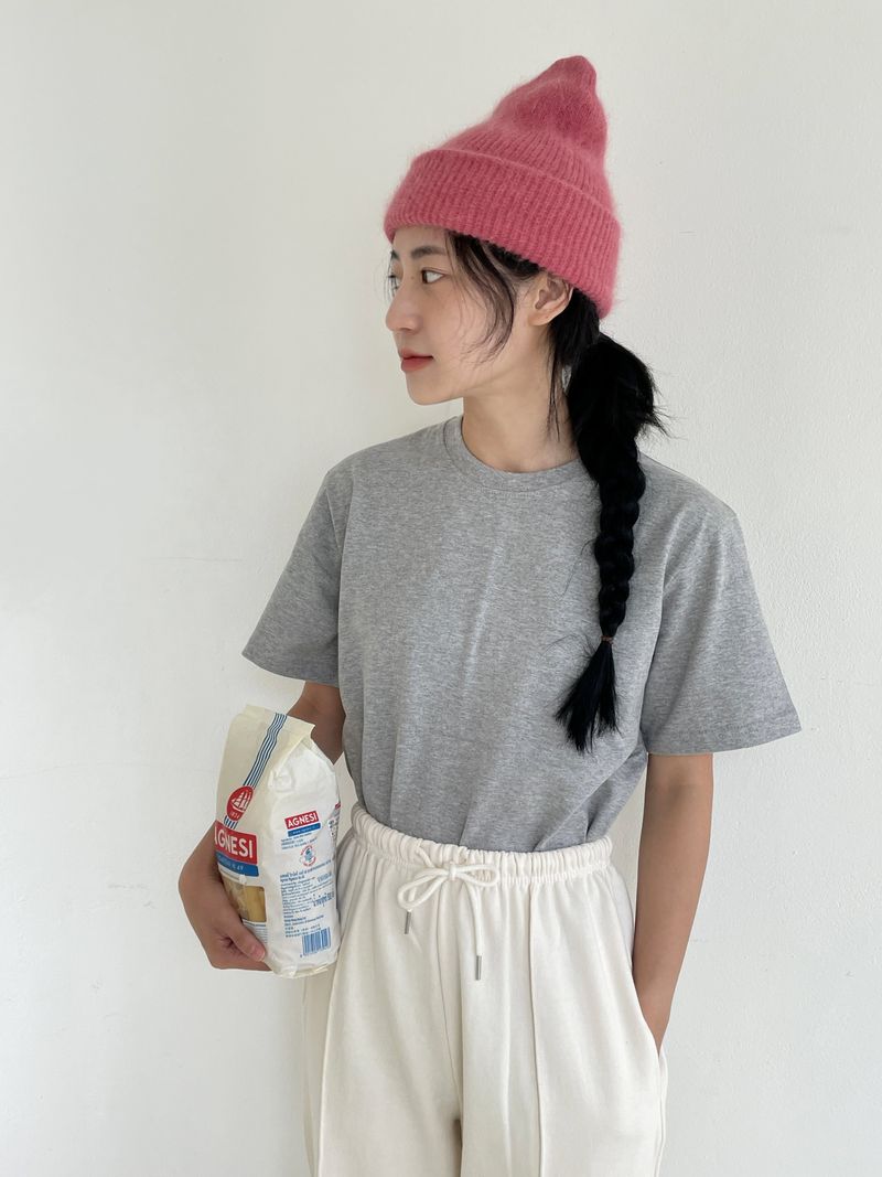 Seasonable basic t