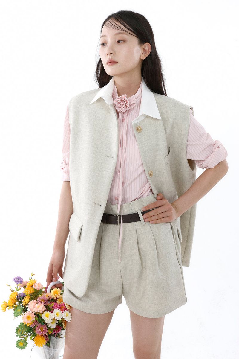 FRONT BELT SHORTS_SAND BEIGE